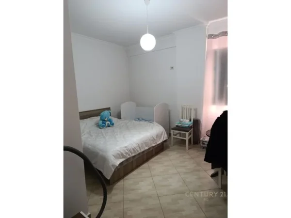 Tirane, shitet apartament 1+1 Kati 1, 80 m² 130.000 € (Xhanfize Keko)