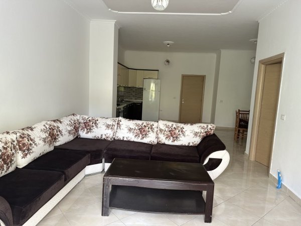 Tirane, jepet me qera Apartament 2 +1+ 2 banjo ballkon +garazhd.ruga fuad toptani 300 metra siper hotel dea