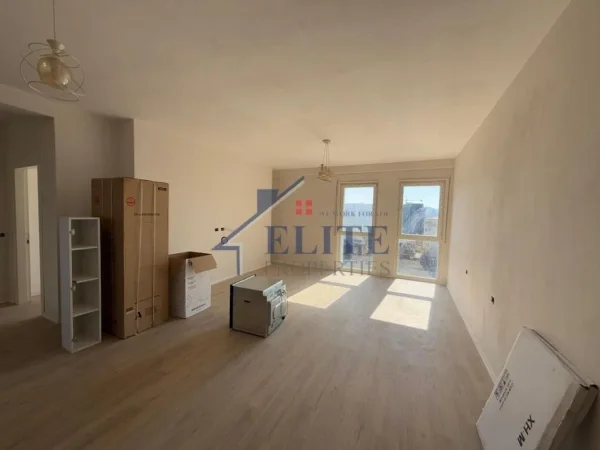 Tirane, jepet me qera apartament 1+1+Ballkon Kati 7, 110 m² 550 € (Fundi i Bulevardrit te Ri)