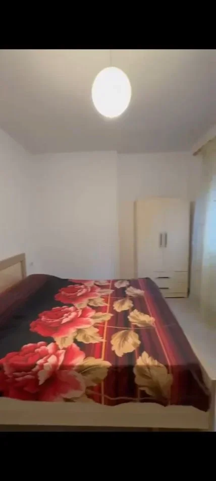 Tirane, jepet me qera apartament 2+1 Kati 2, 100 m² 500 € (Kodra e diellit)