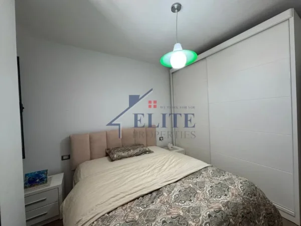 Tirane, jepet me qera apartament 2+1+Ballkon Kati 7, 100 m² 800 € (Don Bosko)