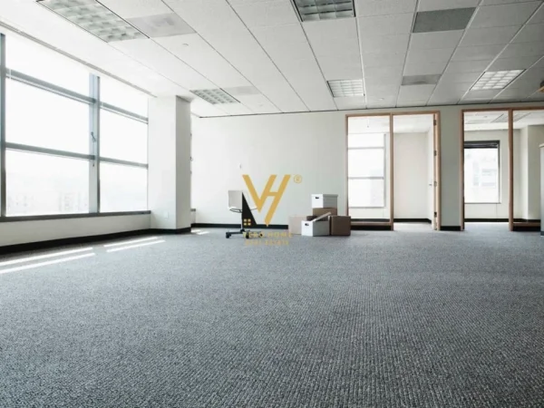 Tirane, jepet me qera zyre Kati 0, 90 m² 800 € (RRUGA E KAVAJES)