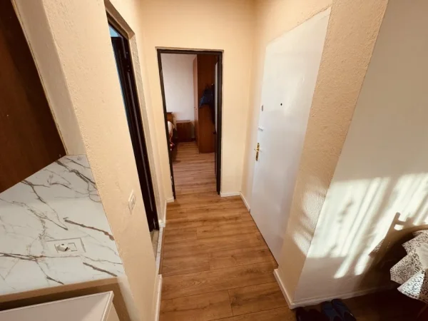 Tirane, shitet apartament 1+1 Kati 6, 66 m² 70.000 € (Rruga e Dibres, prane Amerikan 2)