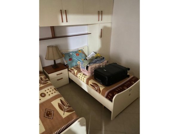 Tirane, jepet me qera apartament 1+1+Ballkon Kati 1, 78 m² 500 € 