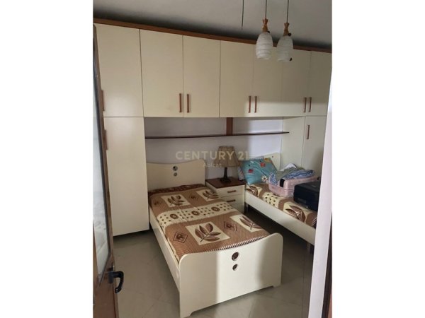 Tirane, jepet me qera apartament 1+1+Ballkon Kati 1, 78 m² 500 € 