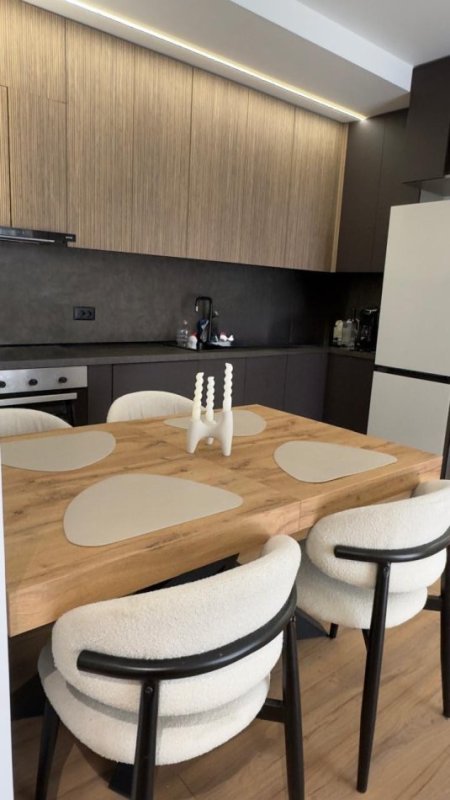 Tirane, jepet me qera apartament 2+1 Kati 2, 100 m² 750 € (bulevardi i ri)