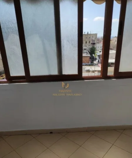 Tirane, shitet apartament 2+1 Kati 4, 65 m² 100.000 € (Shkolla bashkuar)