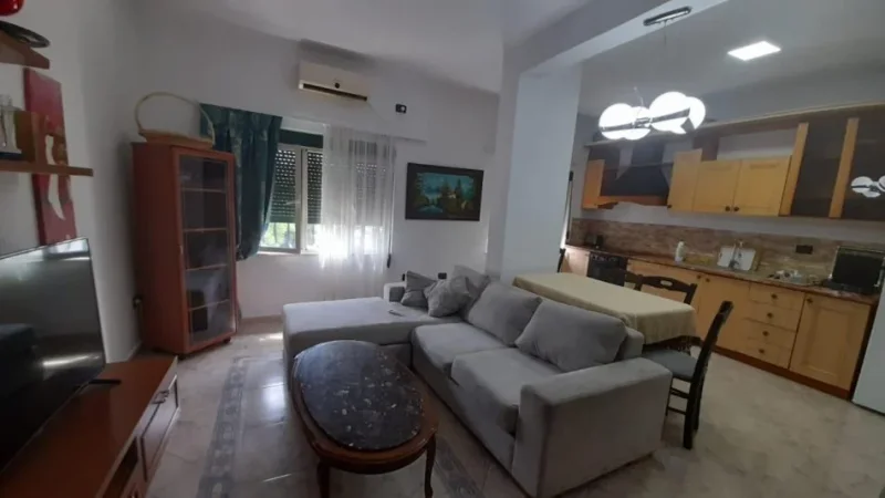 Tirane, jepet me qera apartament 2+1 Kati 4, 601 € (Stadiumi dinamo)