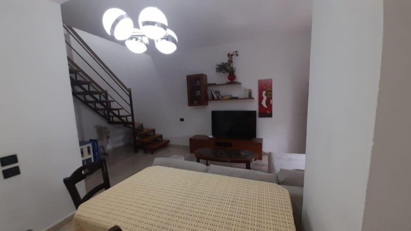 Tirane, jepet me qera apartament 2+1 Kati 4, 601 € (Stadiumi dinamo)