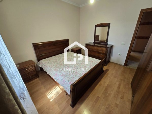 JEPET ME QIRA: Apartament 2+1/Rruga Kavajës KISHA ORTODOKSE