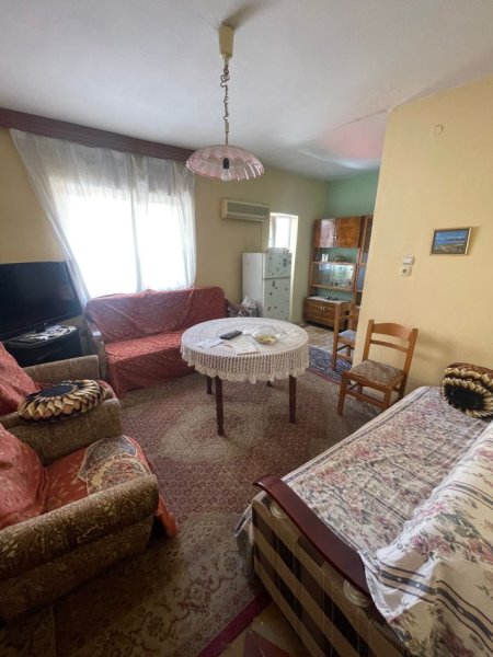 Tirane, jap me qera apartament 2+1+Aneks+Ballkon Kati 3, 75 m² 300 € (Myslym Shyr)