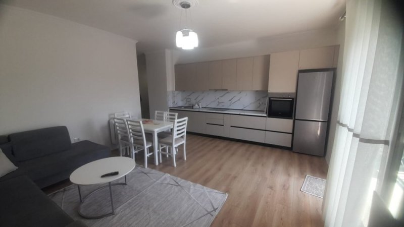 Tirane, jepet me qera apartament 1+1 Kati 6, 80 m² 600 € (Rruga egnatia)