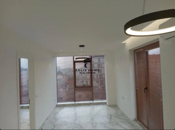 Tirane, shitet apartament 1+1+Ballkon Kati 7, 70 m² 220.000 € (RRUGA E KAVAJES)