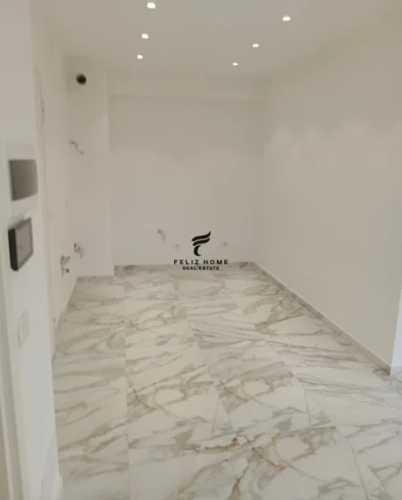 Tirane, shitet apartament 1+1+Ballkon Kati 7, 70 m² 220.000 € (RRUGA E KAVAJES)