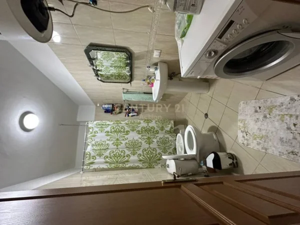 Tirane, shitet apartament 2+1 Kati 3, 98 m² 165.000 € (Astir)