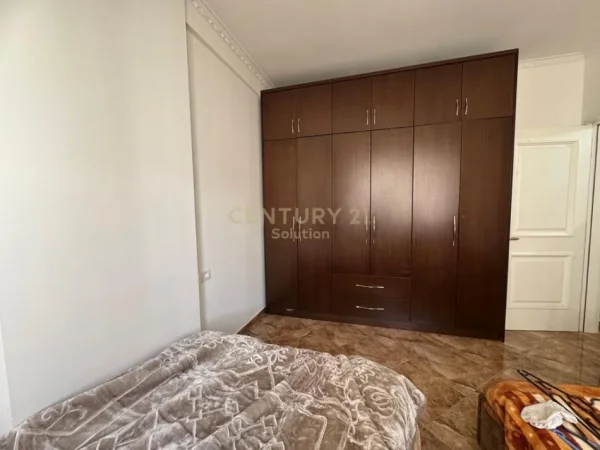 Tirane, shitet apartament 2+1 Kati 4, 100 m² 148.000 € (Astir)