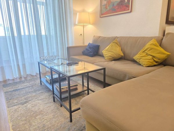 Tirane, jap me qera apartament 1+1 Kati 4, 80 m² 900 € (Shallvaret)