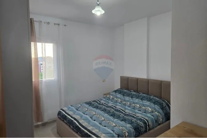 Tirane, jepet me qera apartament 1+1+Ballkon Kati 7, 55 m² 550 € (BULEVARDI GJERGJ FISHTA)