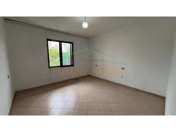 Tirane, jepet me qera apartament 1+1 Kati 0, 75 m² 250 € (Kamez)