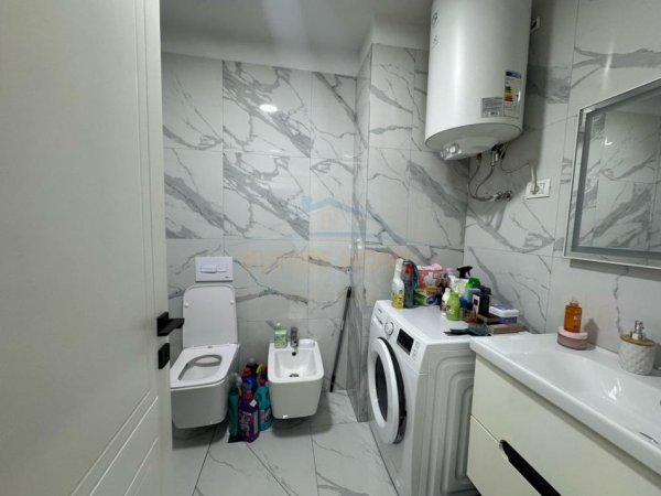 Tirane, shitet apartament 2+1 Kati 1, 94 m² 165.000 €