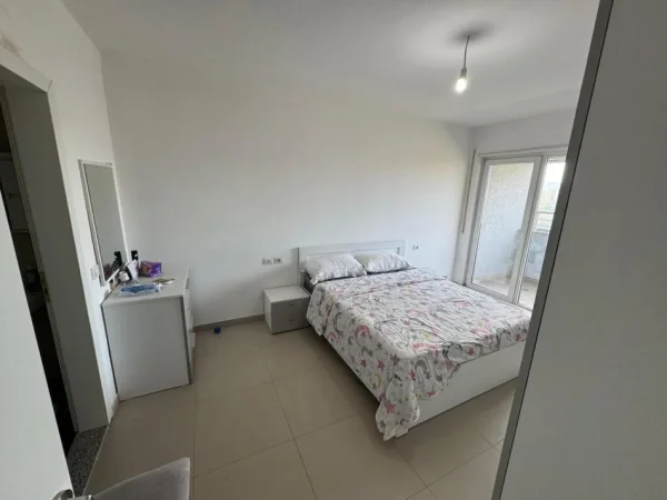 Tirane, shitet 2+1+Ballkon Kati 5, 118 m² 135.000 € (Astir)