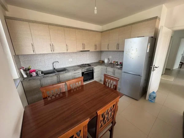 Tirane, shitet 2+1+Ballkon Kati 5, 118 m² 135.000 € (Astir)