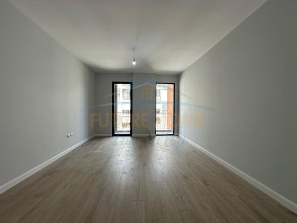 Shitet, Apartament 2+1+2, Kompleksi ASL 1, Tiranë.