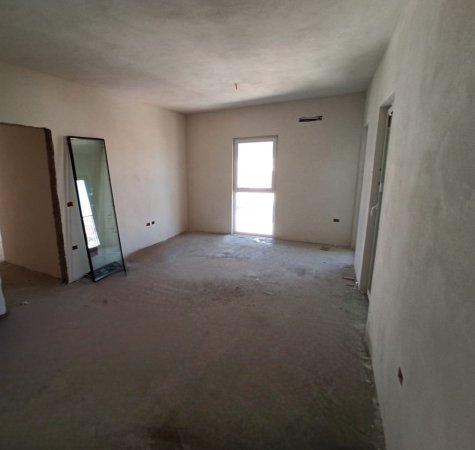 Tirane, shitet apartament 2+1+Ballkon Kati 4, 95 m² 118.700 € (Casa Italia)