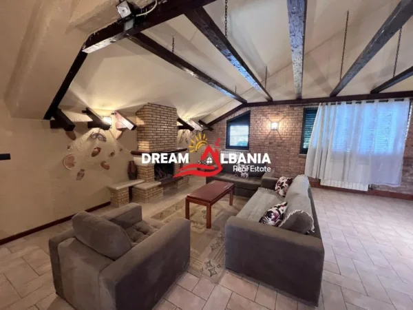 Tirane, jepet me qera Vile 5+1+Ballkon Kati 1, 710 m² 1.500 € (Tek Rruga e Elbasanit - ID 4251357)