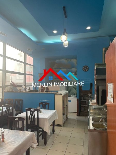 Tirane, jepet me qera ambjent biznesi Kati 0, 80 m² 700 € (ZOGI I ZI)
