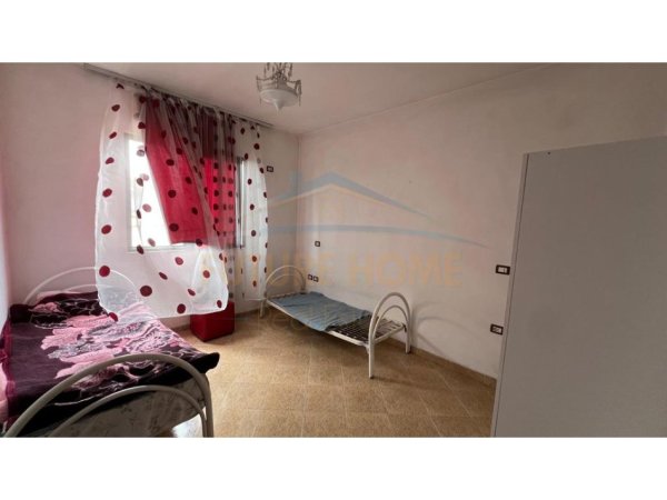 Tirane, jepet me qera apartament 2+1 Kati 2, 113 m² 500 € (Qytet Studenti)