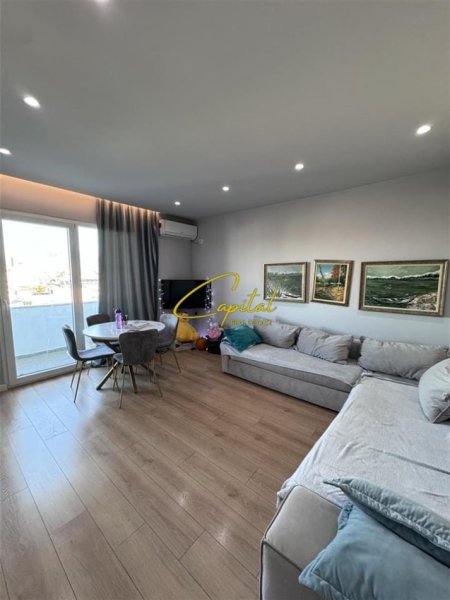 Tirane, shitet apartament 1+1 Kati 4, 74 m² 135.000 € (BULEVARDI I RI)