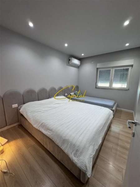 Tirane, shitet apartament 1+1 Kati 4, 74 m² 135.000 € (BULEVARDI I RI)