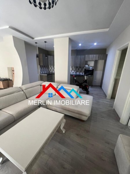Tirane, shitet apartament 2+1+Ballkon Kati 6, 90 m² 135.000 € (RRUGA SOKRAT MIHO)