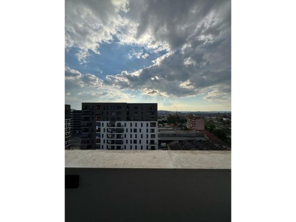 Tirane, jepet me qera apartament 1+1+Ballkon Kati 8, 46 m² 600 € (Don Bosko)