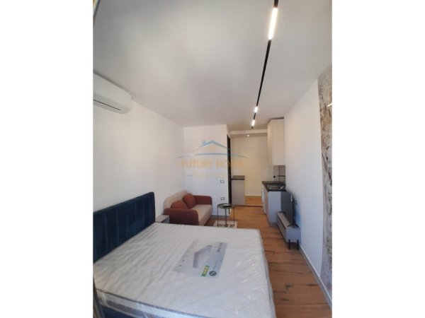 Shiten, 3 Garsoniere, Shallvaret, Tiranë