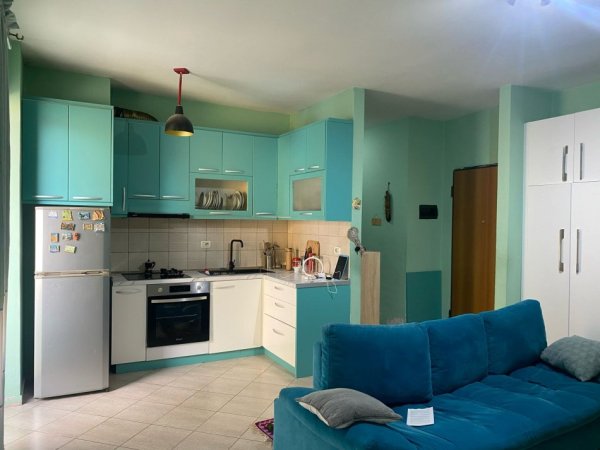 Tirane, shitet apartament 2+1 Kati 2, 89 m² 150.000 € (Kodra e diellit)