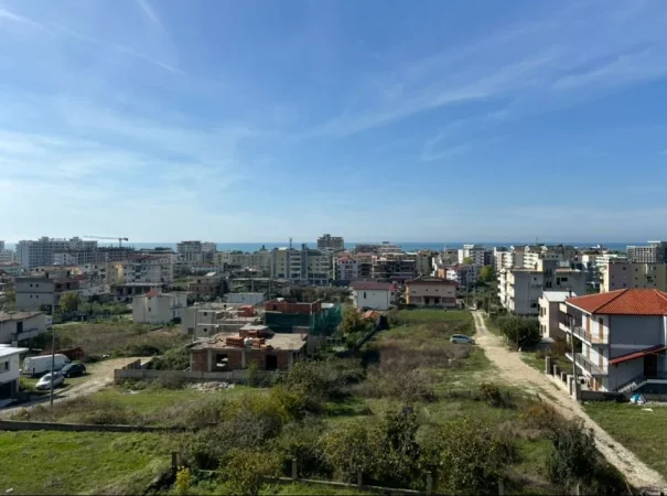 Golem, shitet toke , 1.230 m² 150.000 € (Golem)