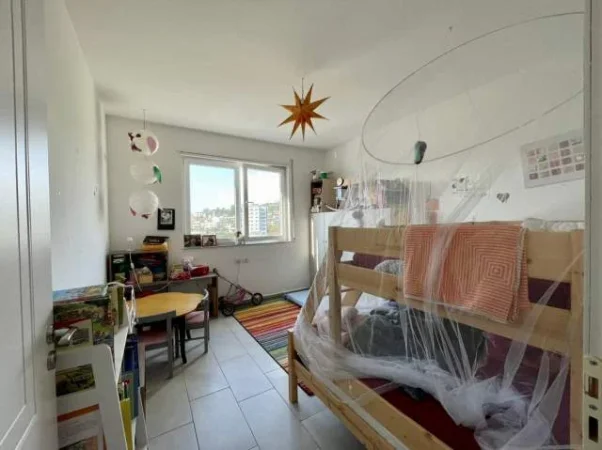 Tirane, shes apartament 3+1+A+BLK Kati 4, 137 m² 175.000 Euro (Astir afer Viles L)