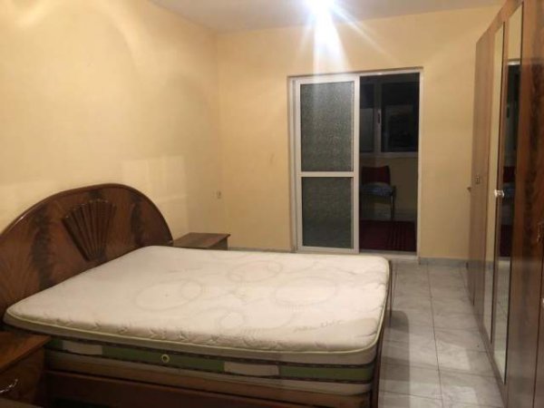 Tirane, jepet me qera apartament 1+1+BLK Kati 4, 60 m² 30.000 Leke (Rruga Niko Avrami)