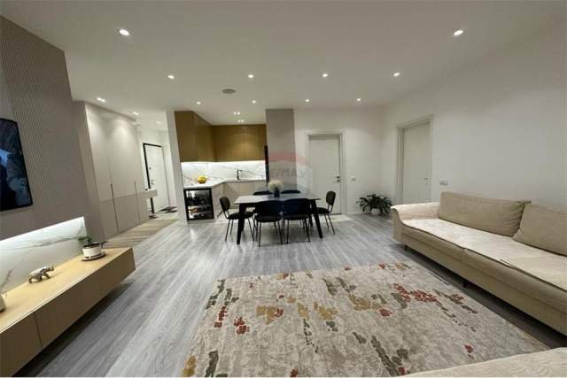 Tirane, jepet me qera apartament 2+1+BLK 99 m² 700 Euro (selvia)