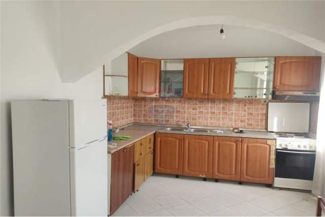 Tirane, jepet me qera apartament 2+1 Kati 5, 85 m² 35.000 Leke (Rruga e Dibres)