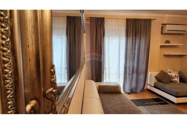 Tirane, jepet me qera apartament 1+1+BLK Kati 2, 95 m² 450 Euro (Liqeni i Thate)