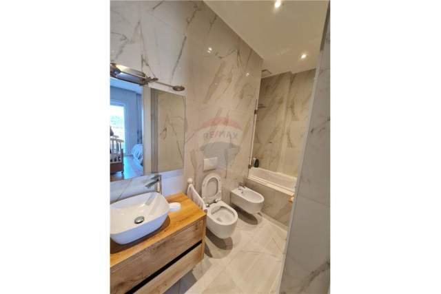 Tirane, shitet apartament 3+1 Kati 3, 165 m² 398.000 Euro (Secret Garden)