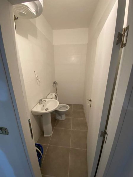 Tirane, shes apartament 1+1+BLK Kati 5, 58 m² 77.000 Euro (Rruga e Kavajes)