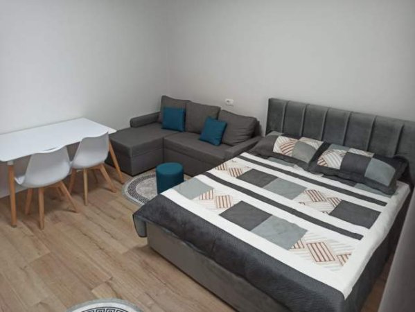 Tirane, jepet me qera shtepi 1+1 Kati 2, 45 m² 350 Euro (Rruga qemal stafa)
