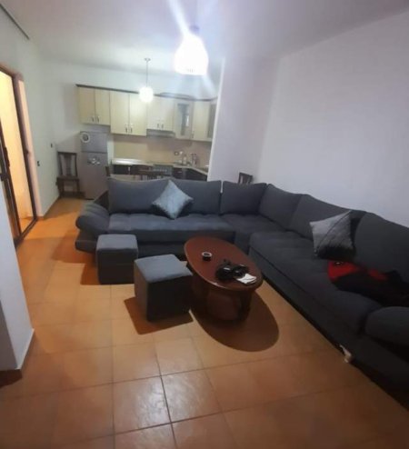 Tirane, jepet me qera apartament 2+1+BLK Kati 8, 80 m² 50.000 Leke (kavajes)