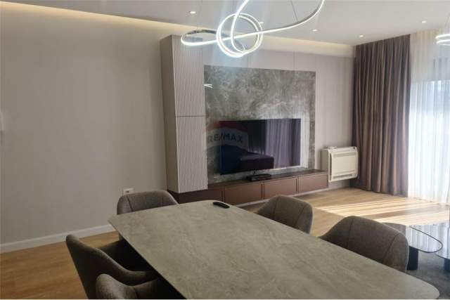 Tirane, jepet me qera apartament 2+1+A+BLK Kati 3, 110 m² 800 Euro (Rr. Qemal Stafa)