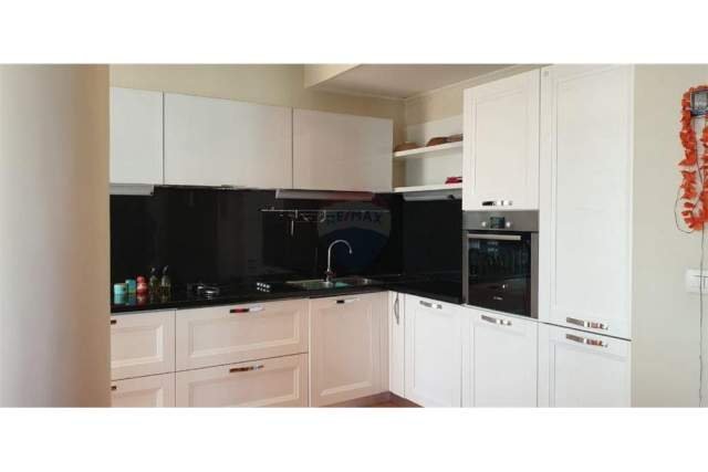Tirane, shitet apartament 2+1+BLK Kati 5, 140 m² 320.000 Euro (Blloku)