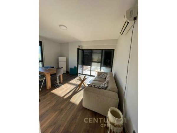Tirane, jepet me qera apartament 1+1+BLK Kati 6, 70 m² 600 Euro (komuna e parisit)